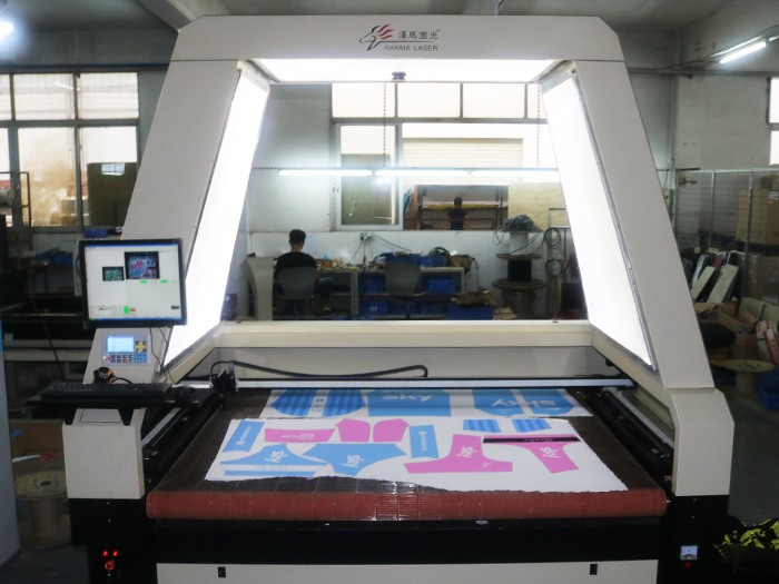 Machine de découpe laser Visual Co2 Constour pour métal